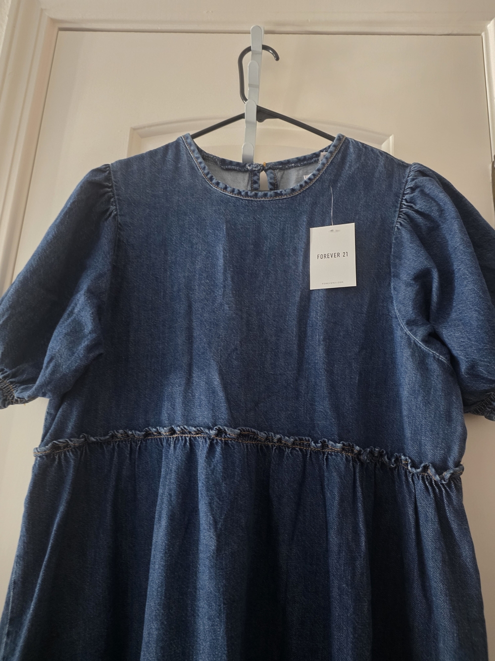 Forever 21 Denim Ruffle Tiered Maxi Dress in A Dark Blue Wash Size L. - Picture 3 of 12